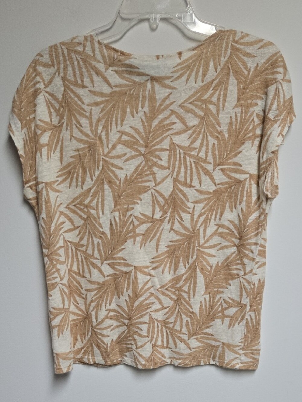Nicole Miller Cream Top with Tan Palm Leaf Print - Short Sleeve 100% Linen Small - Picture 3 of 6